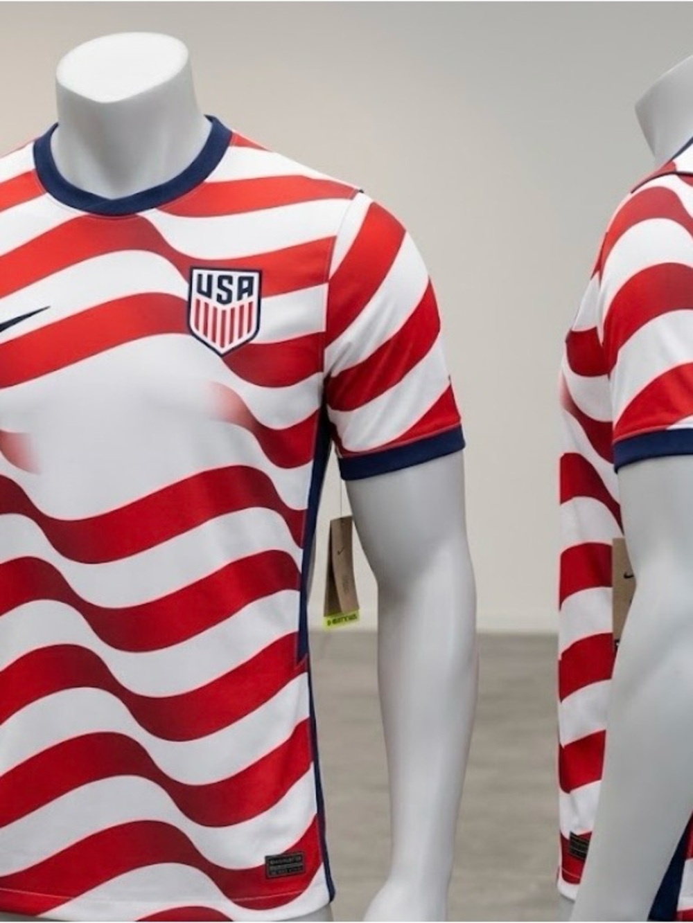 USA NIKE Red & White Wave-Print Men's Soccer Shirt